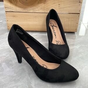 Women's American Rag Closed Toed 3.5 Inch High Heels Size 8